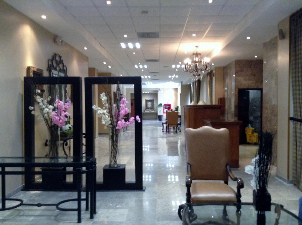Hotel San Sebastian Ермосільо Екстер'єр фото